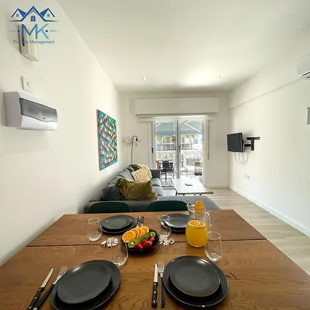 Laura's Cozy لارنكا