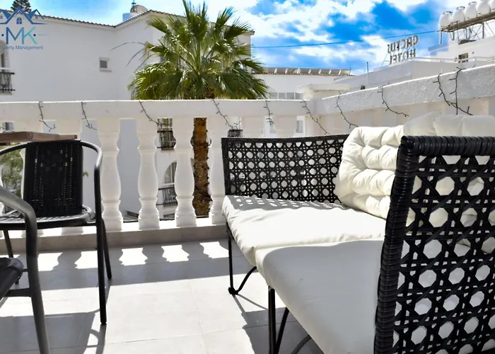 Laura's Cozy * ラルナカ